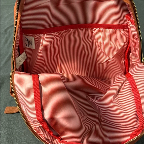 Herschel Backpack - Picture 8 of 8